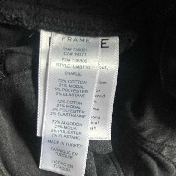 Black Frame Le Mini Boot Jeans - Picture 5 of 5